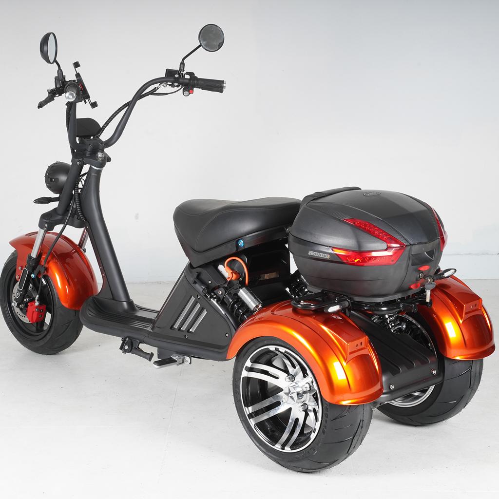 Drift Scooter Per Bambini A 3 Ruote – Gokart A Pedali Derapante 360°, Regolabile, Portata 80 Kg, Con Luci LED